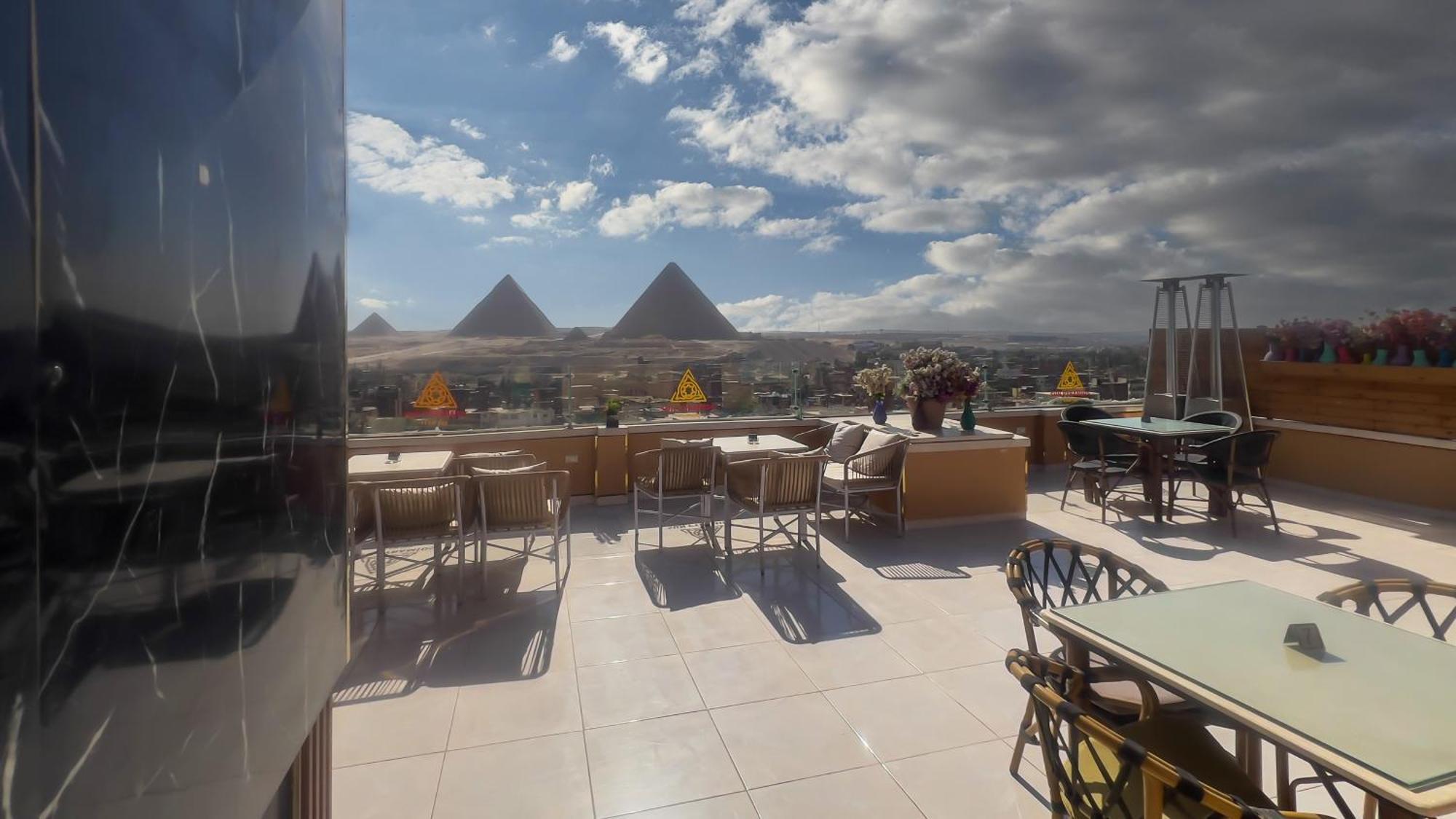 Luxury Panoramic Pyramids & Jacuzzi Inn El El Cairo Exterior foto